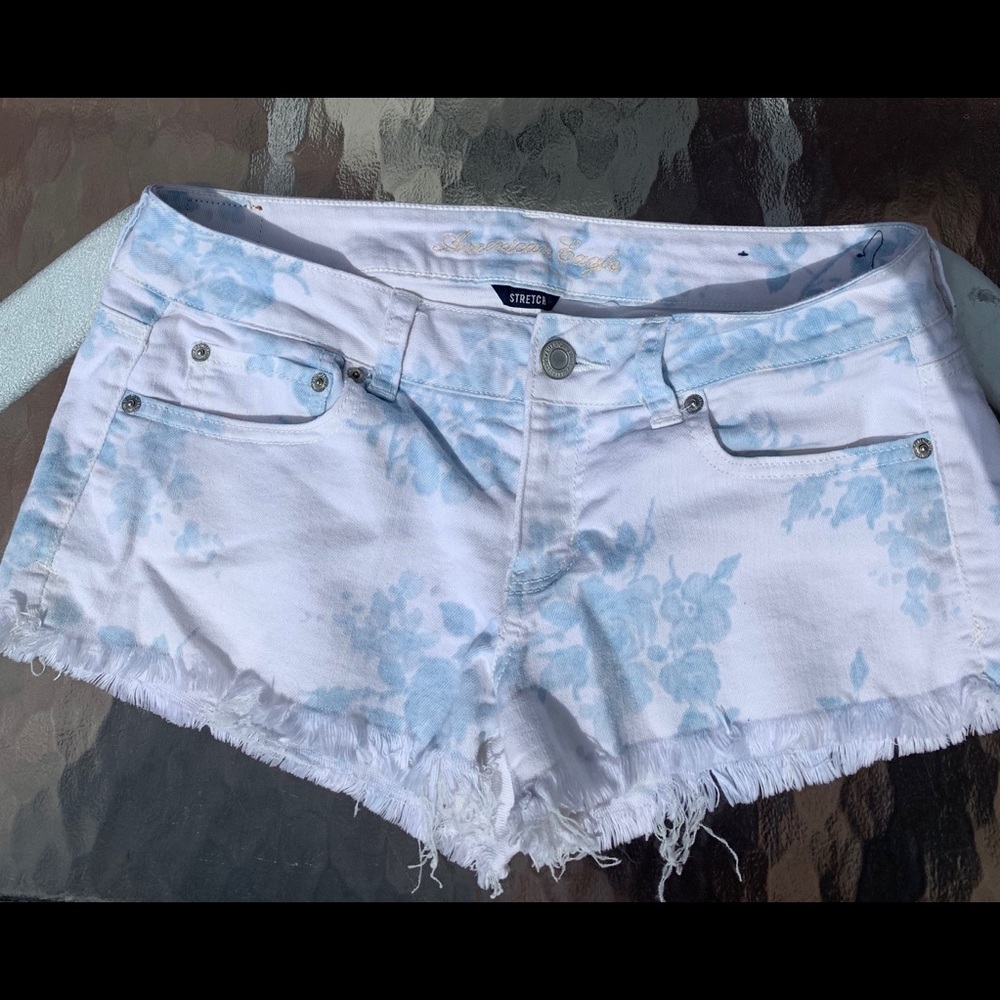 American Eagle Stretch Shorts (size 8)